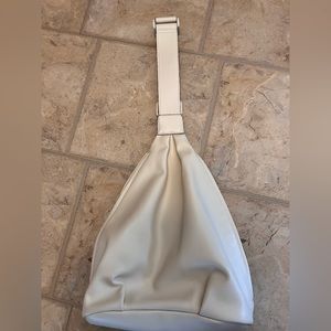 Sold ❌A new day bag